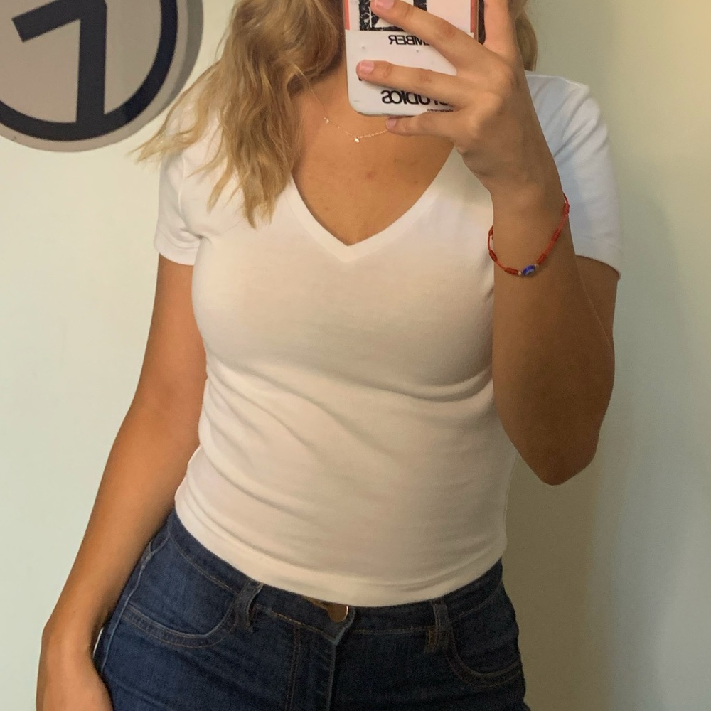 v-neck